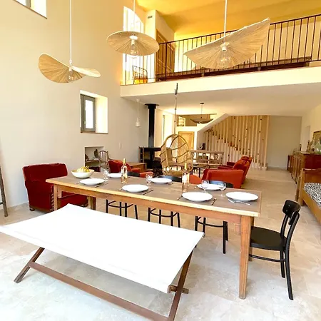 아파트 Vicente 아렐리아