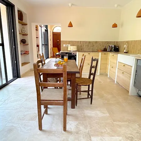 Vicente Apartment *